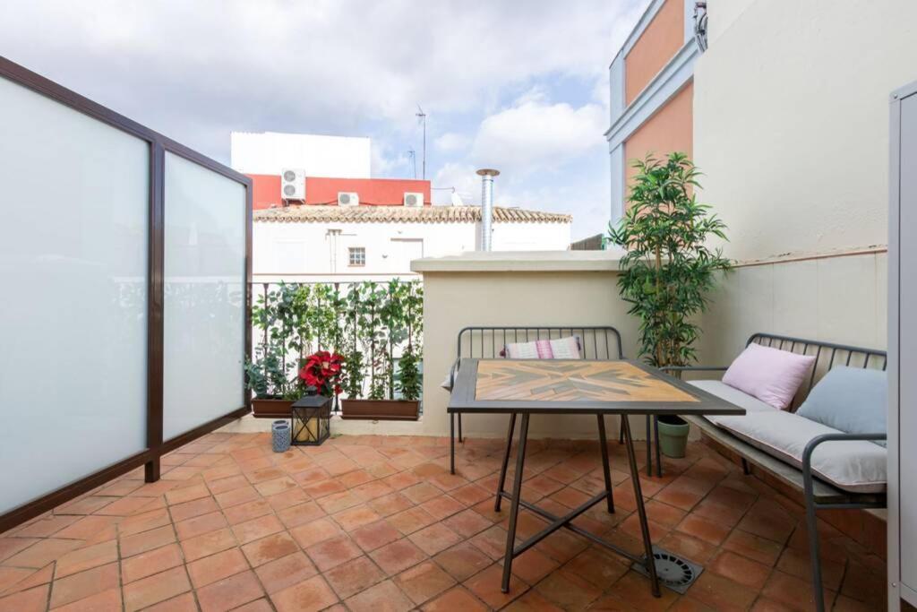 Lumbreras Deluxe Suite By Valcambre Seville Exterior photo